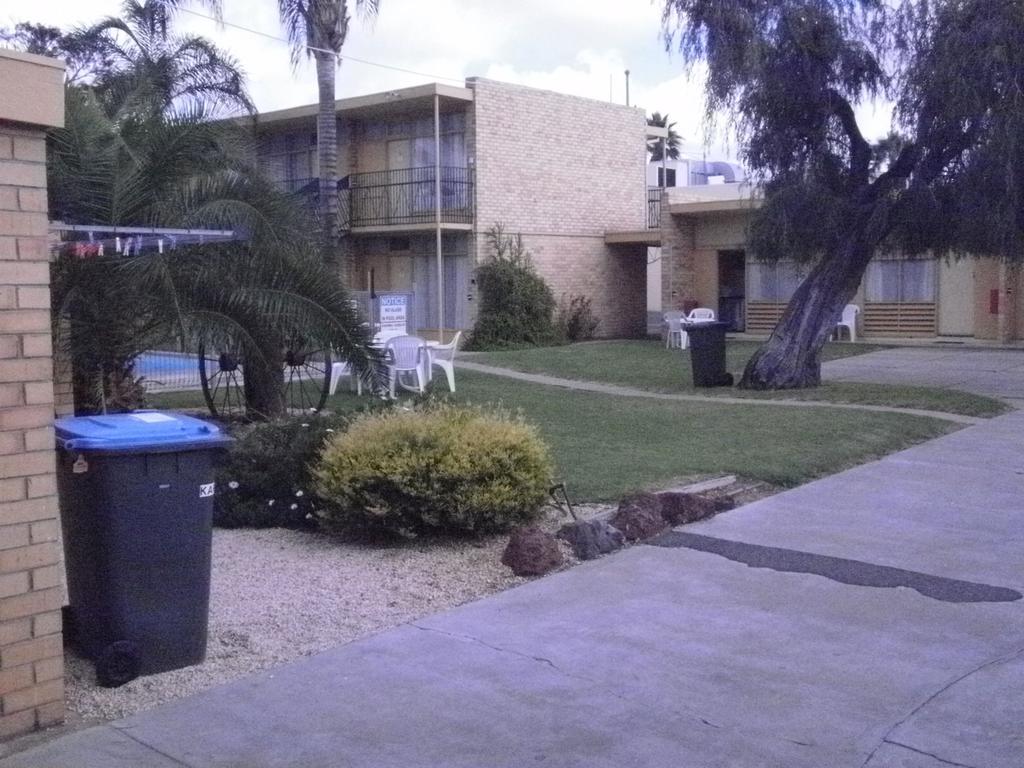 Karama Motor Inn Mildura Bagian luar foto