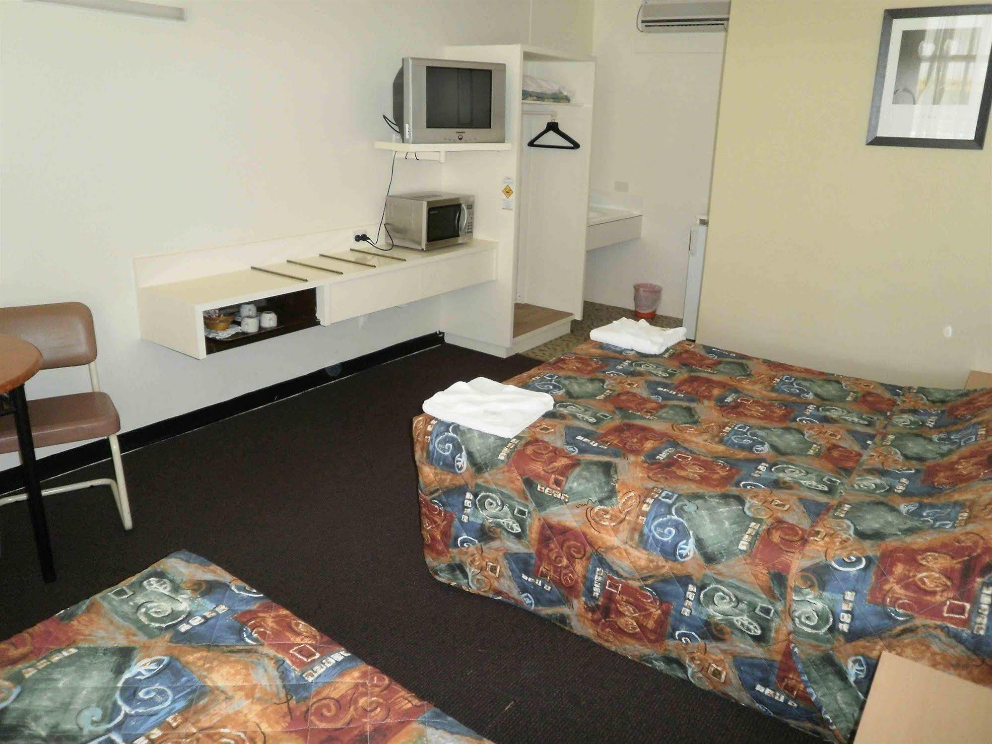 Karama Motor Inn Mildura Bagian luar foto